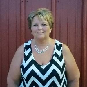 Meet your Posher, Lorraine